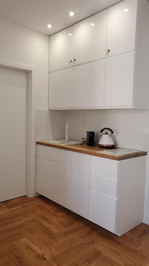 Malibu Apartments Бибионе Экстерьер фото