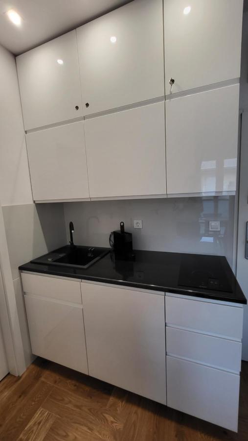 Malibu Apartments Бибионе Экстерьер фото